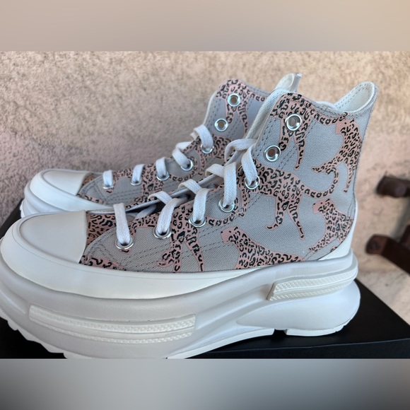 Women’s converse platform shoes 8.5 - Picture 5 of 6